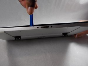 Langkah 9 — Membuka Dasar Laptop
