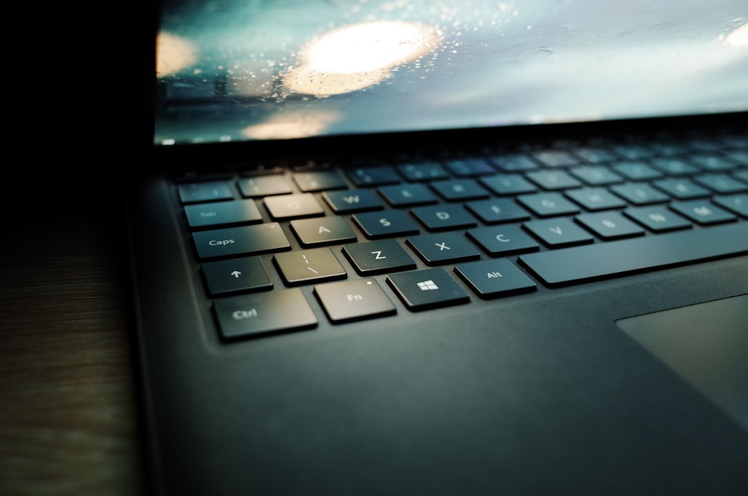 Ganti Layar MacBook Pro 13" Unibody