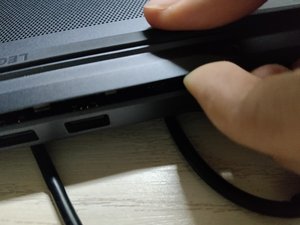 Langkah 3 — Buka Penutup Belakang