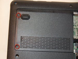 Langkah 4 — Mengganti Hard Drive