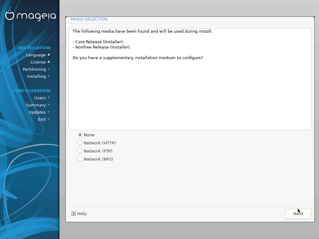 Layar Media Selection Mageia menampilkan Core Release dan Nonfree Release yang terbaca dari kepingan DVD