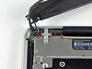 Langkah 7 — Menghilangkan Screws Bracket Kamera