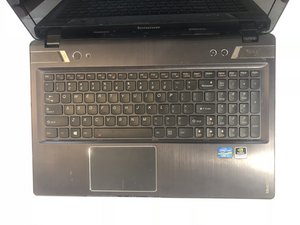Langkah 3 — Mengganti Motherboard