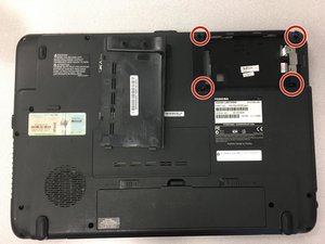 Langkah 2 — Buka Penutup Hard Drive