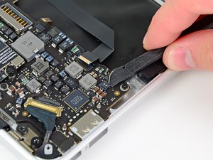 Langkah 5 — Lepaskan Kabel Data Layar