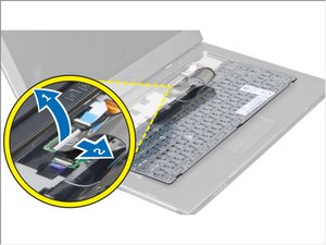 Langkah 4 — Mengangkat Kabel Keyboard