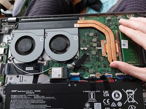 Langkah 3 — Mengeluarkan Heatsink